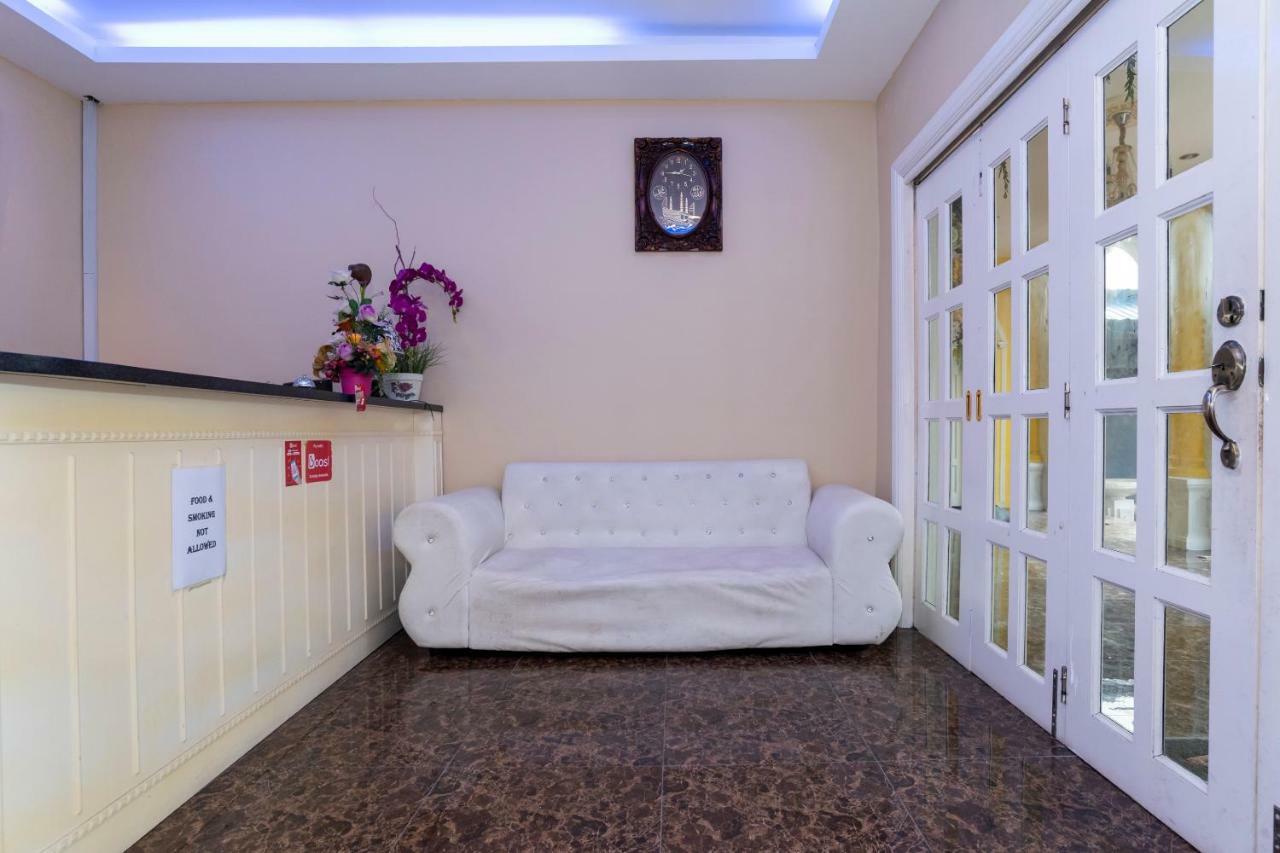 Oyo 1228 R & R Motel Johor Bahru Zewnętrze zdjęcie
