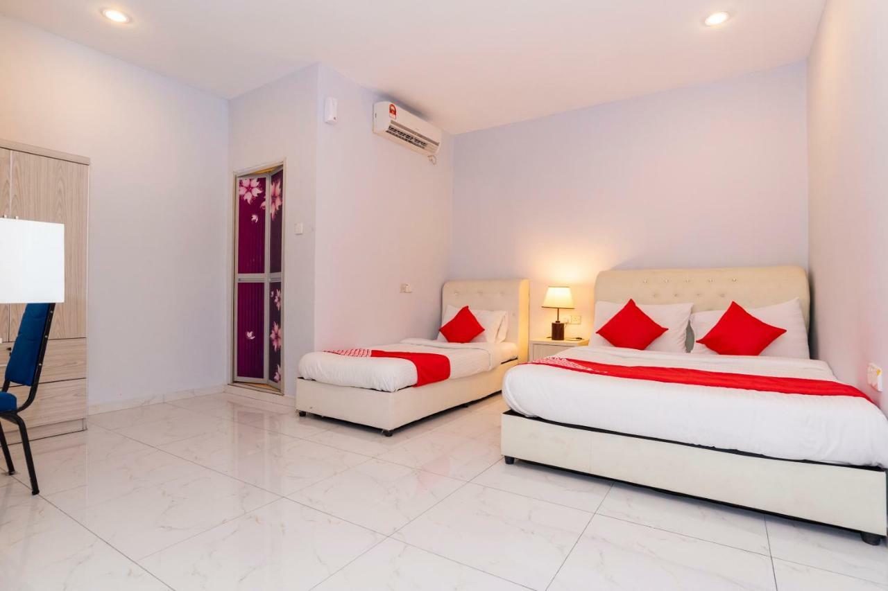 Oyo 1228 R & R Motel Johor Bahru Zewnętrze zdjęcie