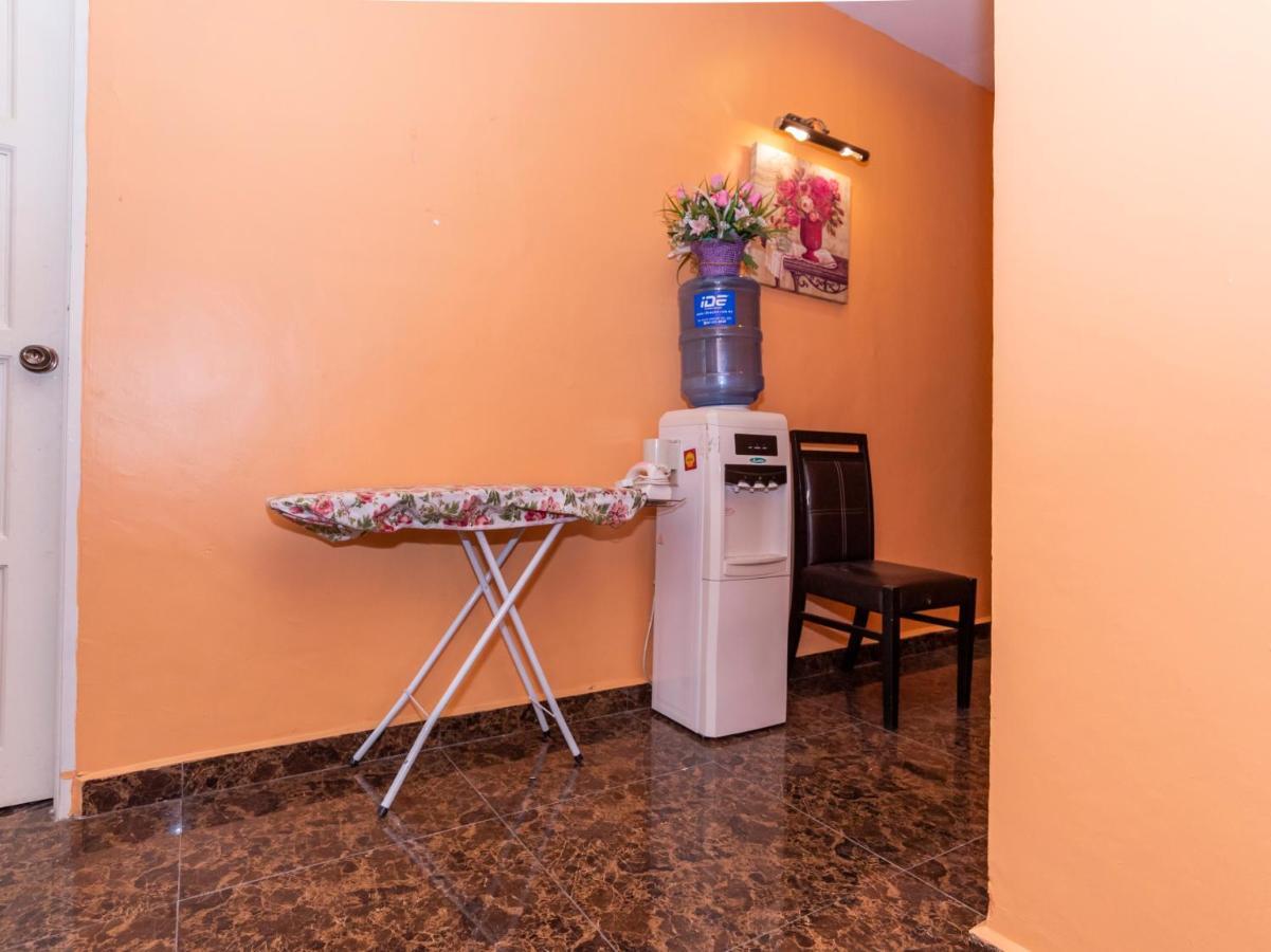 Oyo 1228 R & R Motel Johor Bahru Zewnętrze zdjęcie